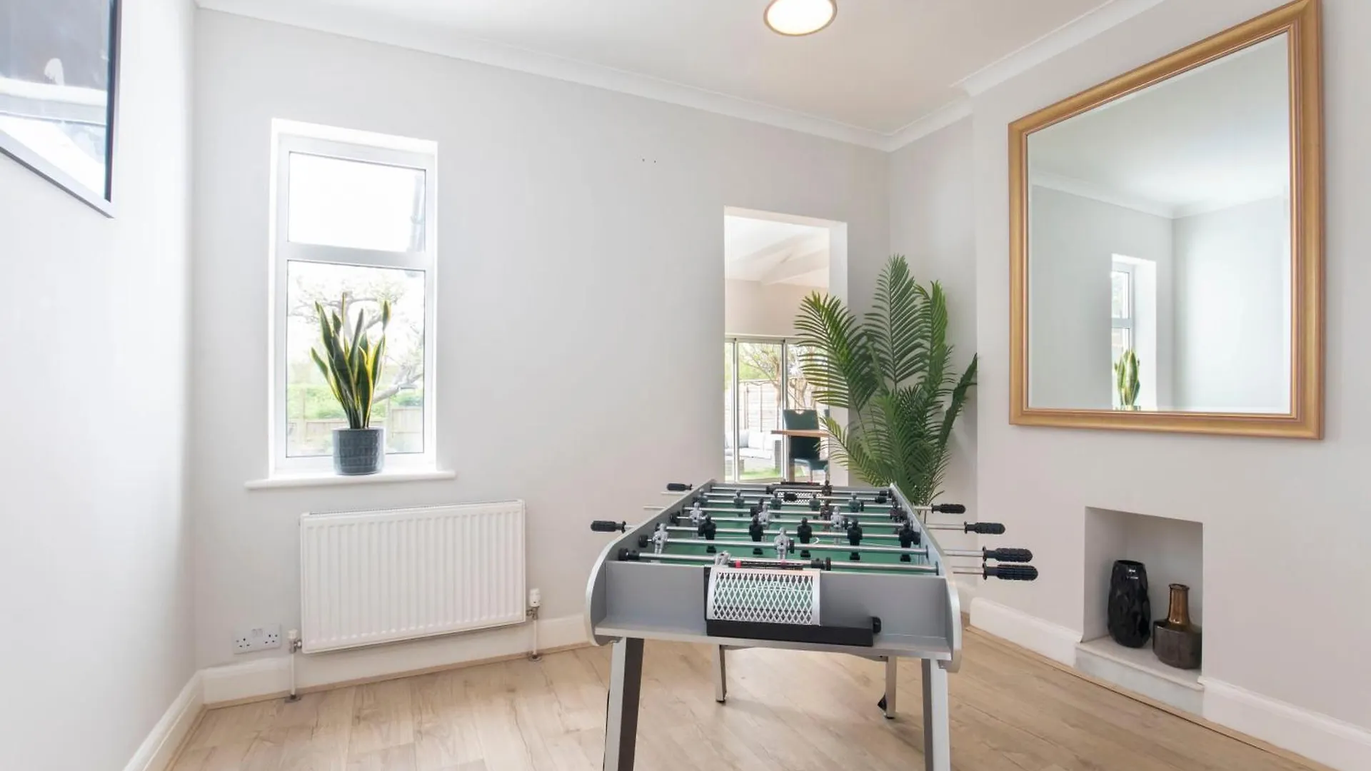 Fantastic Four Bed Two Bath Home GLOUCESTERSHIRE 0*,  United Kingdom