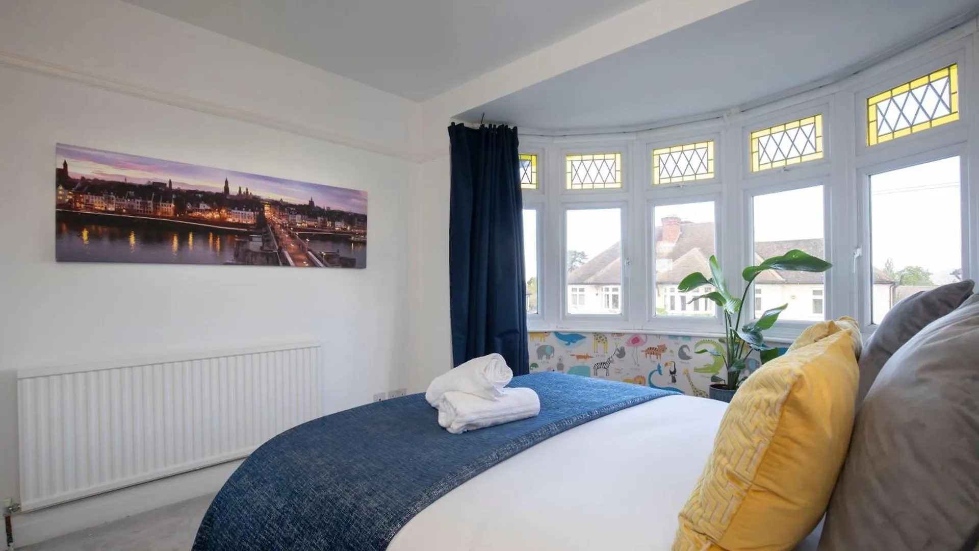 Fantastic Four Bed Two Bath Home GLOUCESTERSHIRE 0*,