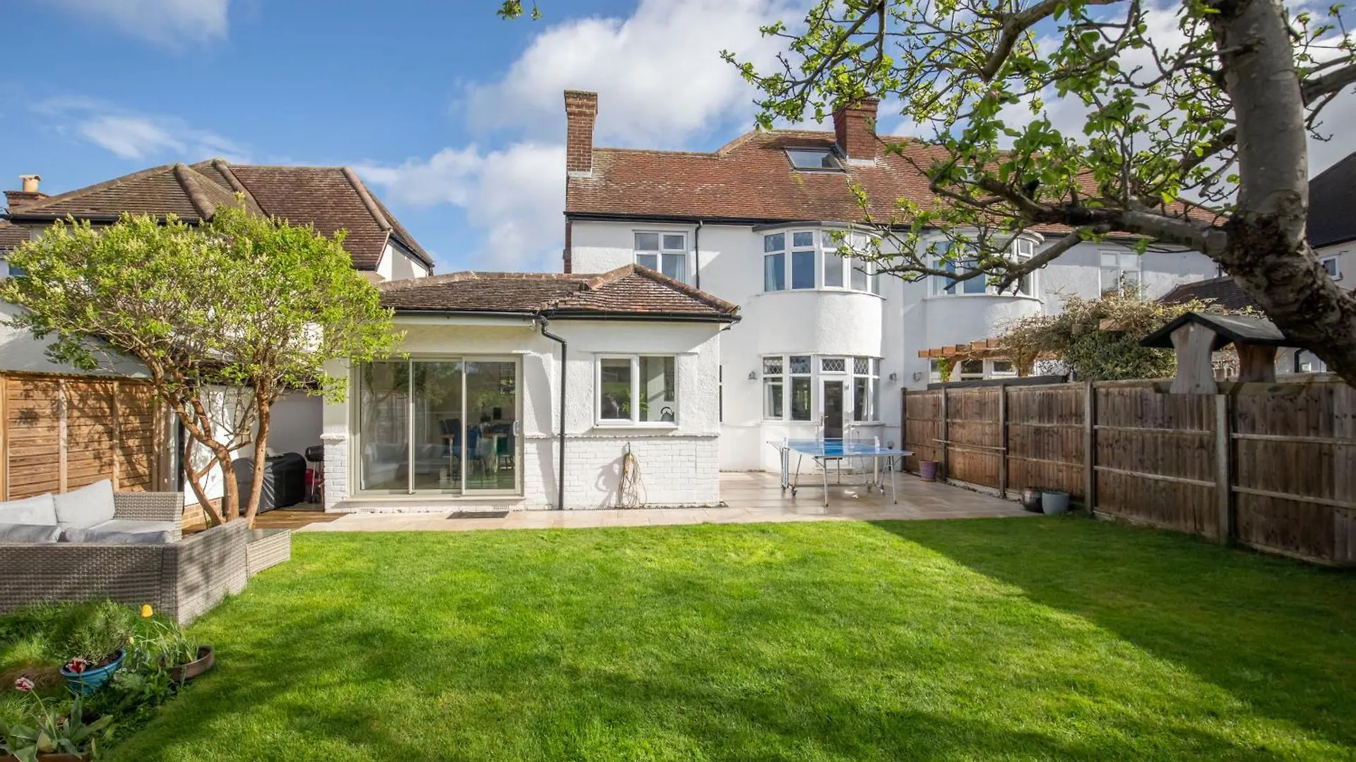 Fantastic Four Bed Two Bath Home GLOUCESTERSHIRE